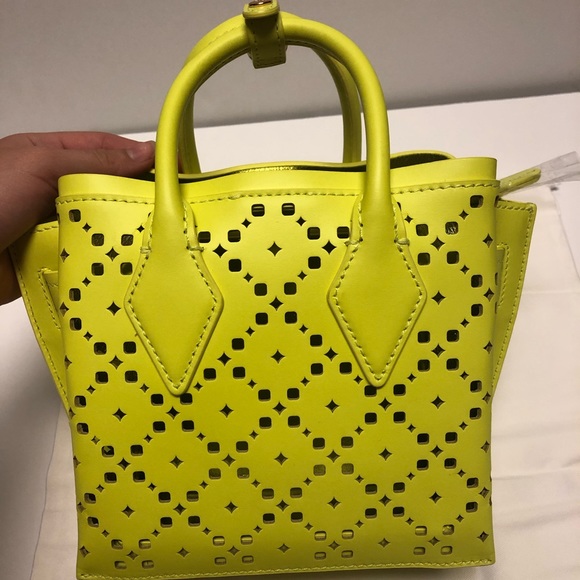 MCM Mini Neo Millia perforated yellow handbag - Picture 3 of 10